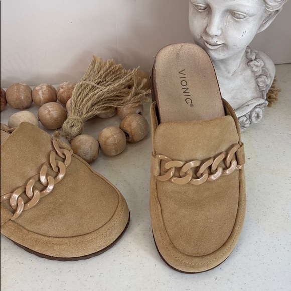 Vionic Georgie Suede Chain-Trim Mules in Tan Size 6 - Picture 3 of 9